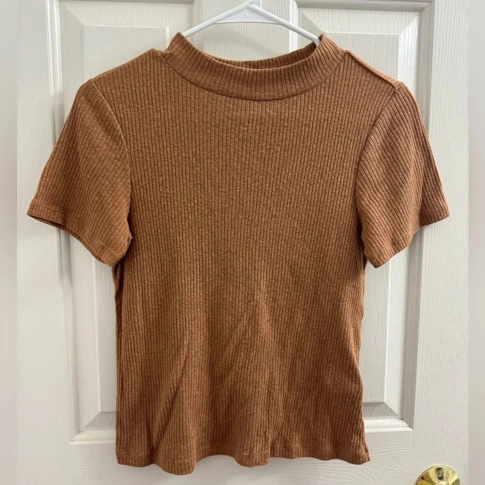 BP Tan short sleeve ribbed top